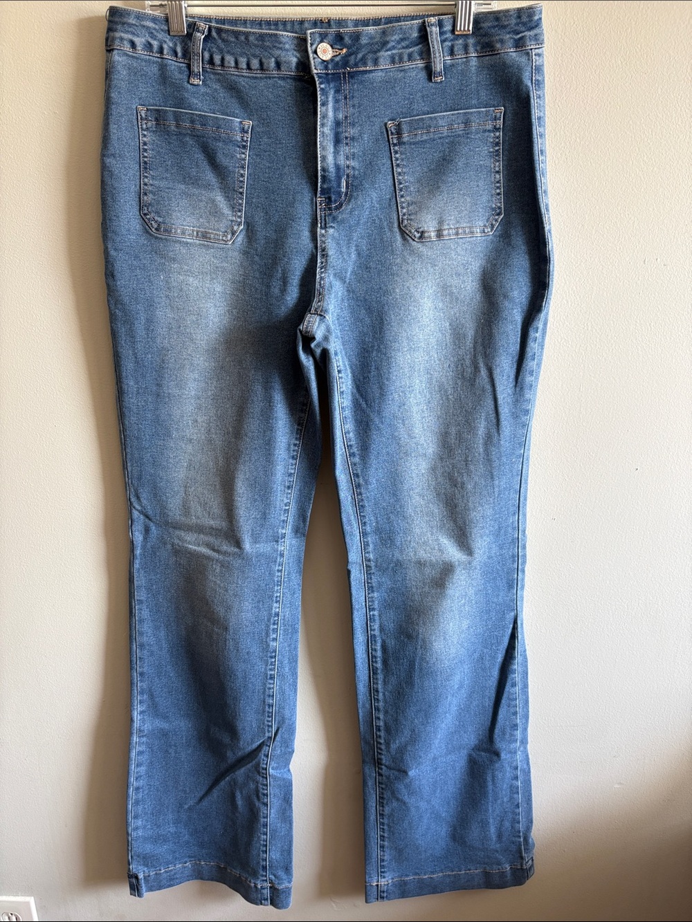 SEVEGO Women’s Size 16 Blue Stretch Jeans Straight Leg Patch Pockets